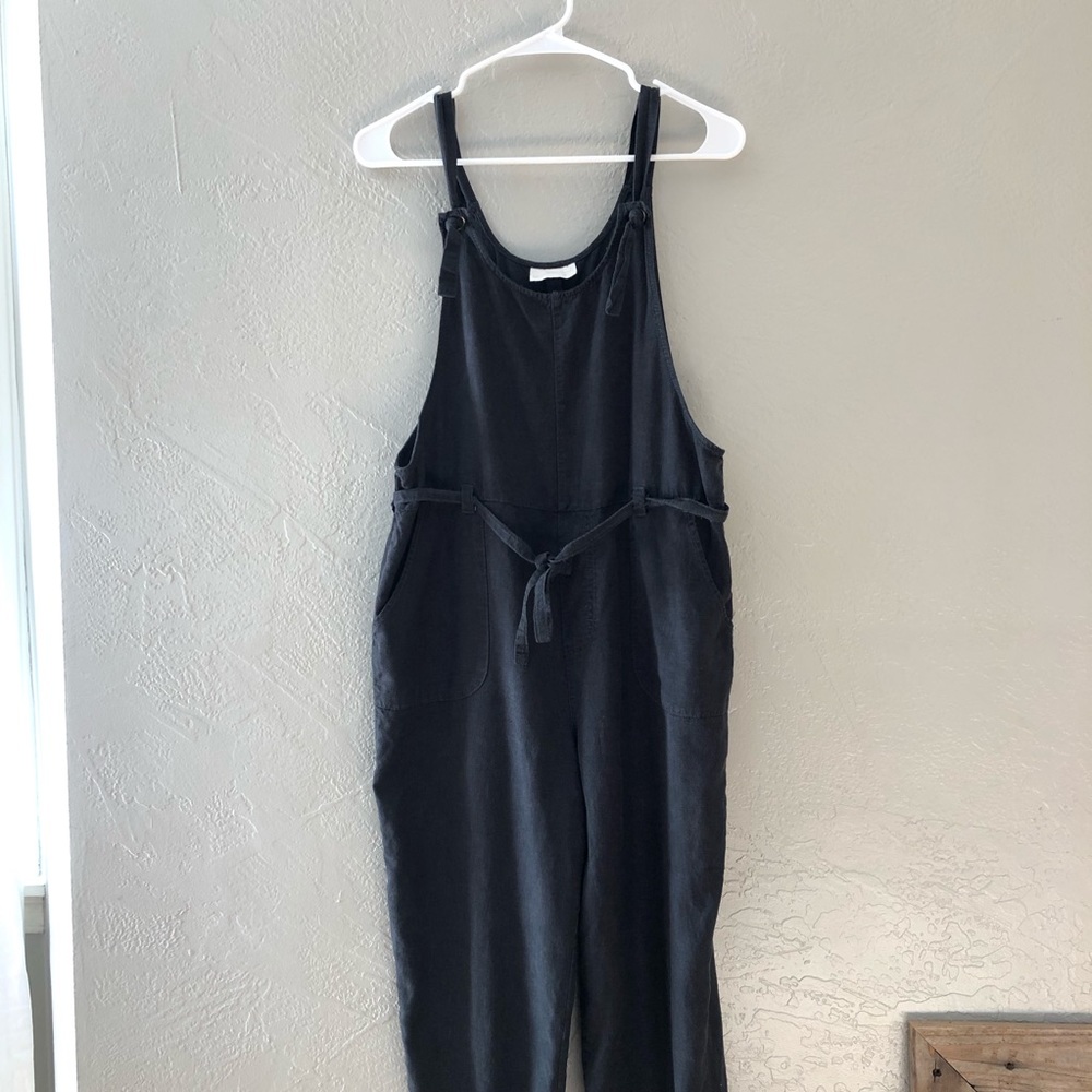 Universal Thread black/charcoal jumpsuit
